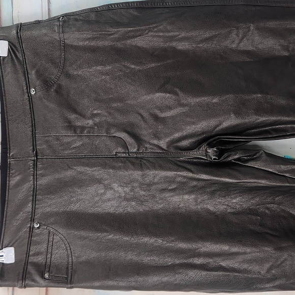 Spanx Leather Like Ankle Skinny Pants - Picture 3 of 9